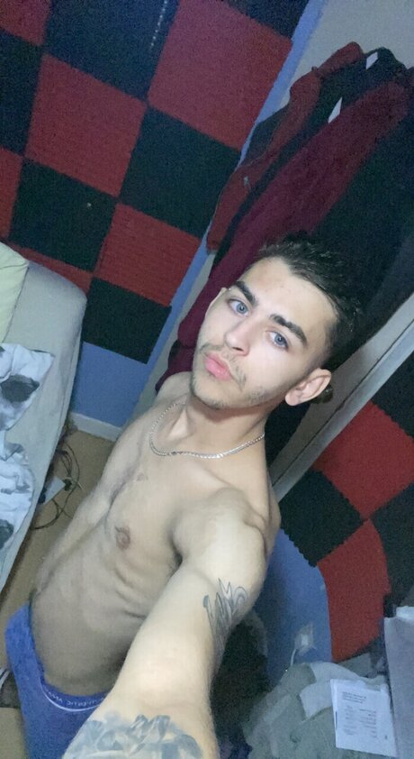Luke Kay XXXモデル 写真