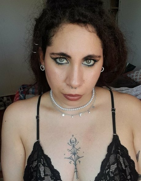 熟女潮吹きオンリーファンズ 美しいポルノ 写真