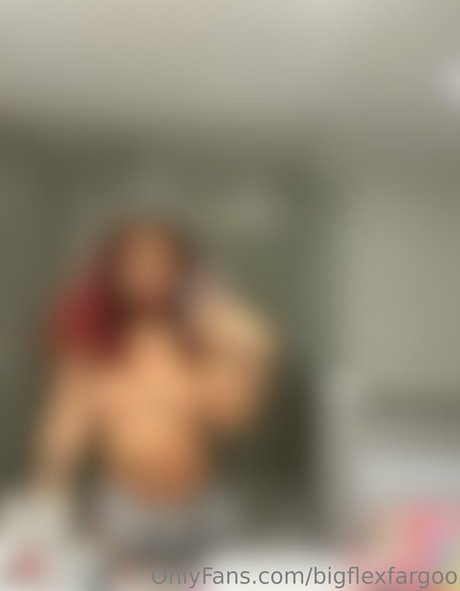 bigflexfargoo ポルノスター 独占 画像