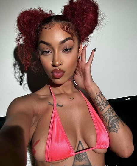 bigflexfargoo セクシーモデル 写真