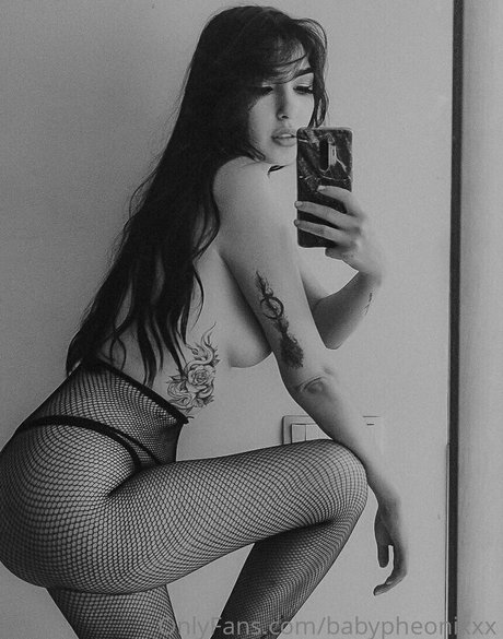 babypheonixxx アダルトモデル 画像
