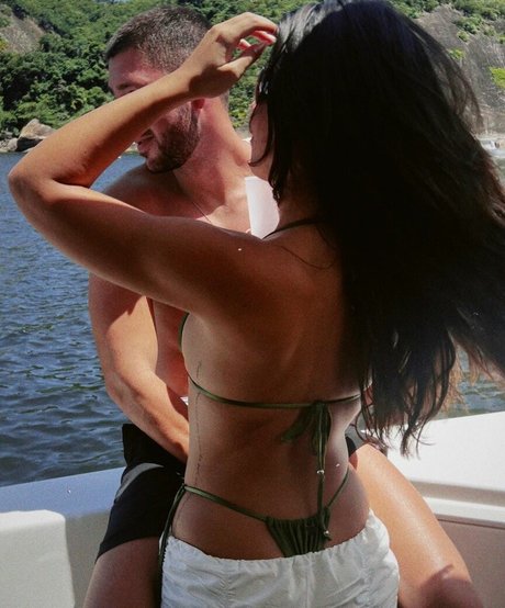 Mayara Cardoso アートモデル 写真