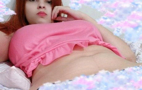 Julia chan ポルノスター エロティック 画像