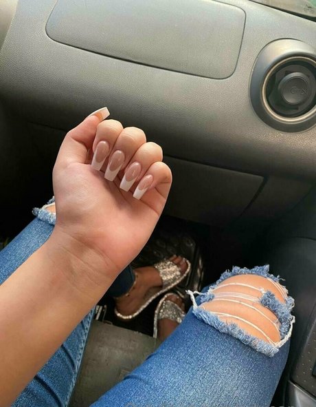 Adrieamb エロティックモデル 写真