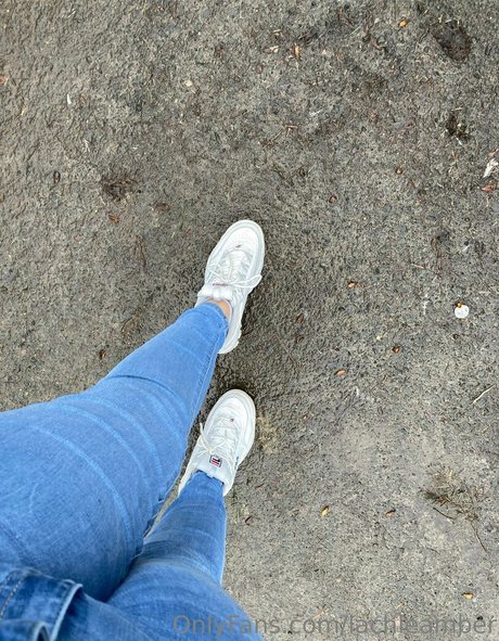 ブラックマジックオンリーファンズ 裸 写真