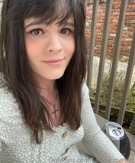 camila margot セックスモデル ギャラリー