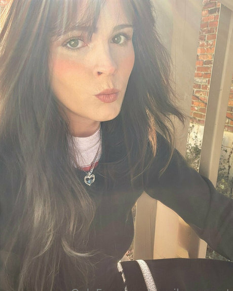 camila margot 完璧なモデル ギャラリー