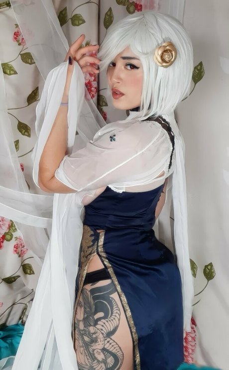 巨乳ゴスオンリーファンズ アダルト 画像