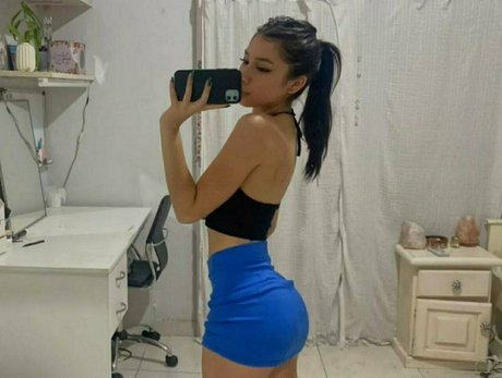 DMオンリーファン ポルノ ギャラリー