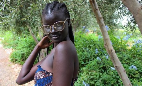 Khoudia Diop 裸の女優 ギャラリー