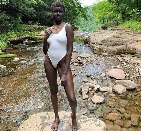 Khoudia Diop セックスモデル ギャラリー
