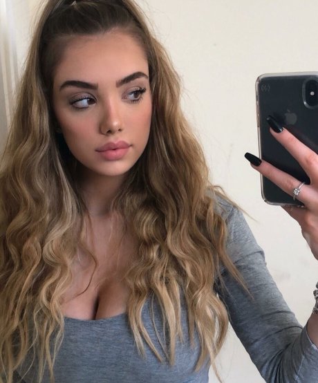 ニューハーフアナルオンリーファンズ 美しいヌード 写真