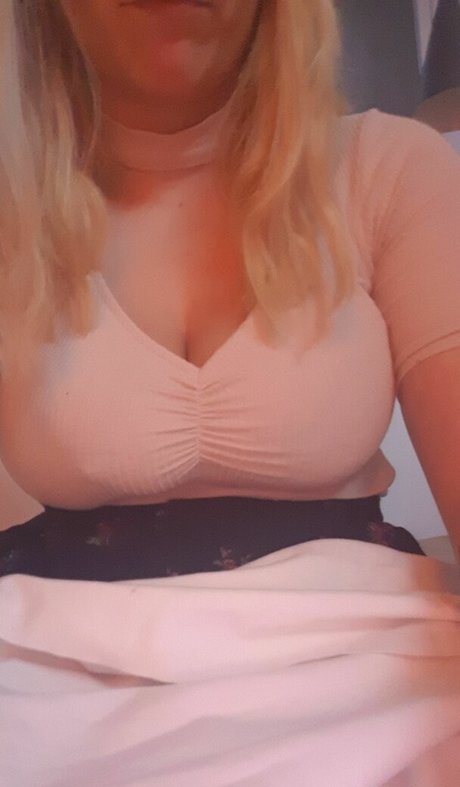 luciafernandez かわいいモデル 写真