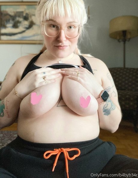 ヌード自撮りオンリーファンズ ベスト 画像