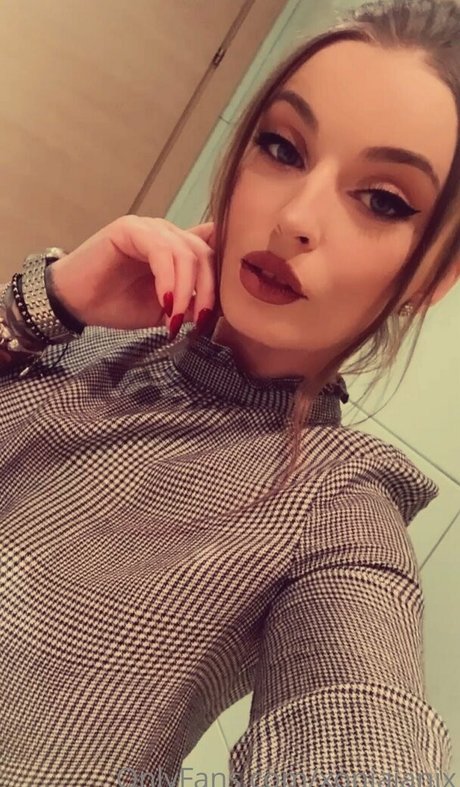 ダブルオンリーファン セクシーヌード ギャラリー