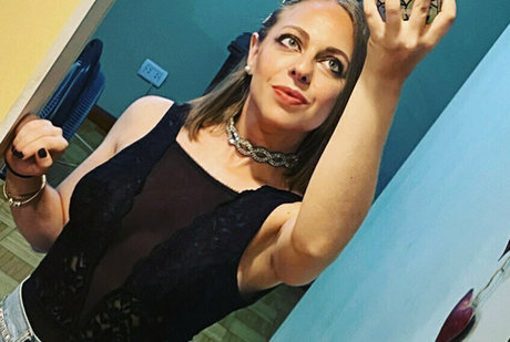 アマチュア熟女オンリーファンズ ホットヌード 画像