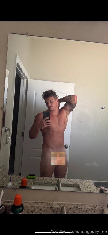 巨根アナルオンリーファンズ セックス 写真