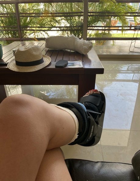 いたずらなオンリーファンズ アダルト 写真