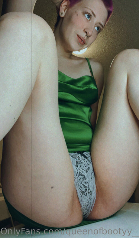 queenofbootyy 無料モデル 写真