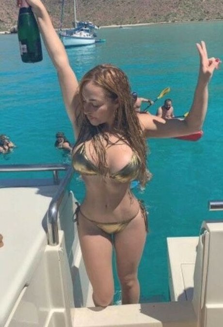 Marydia Marquez 完璧なモデル 画像