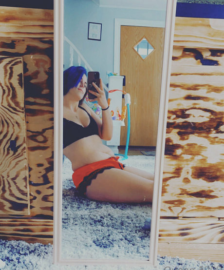 アマチュアプッシーオンリーファンズ 可愛い 写真