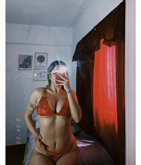 18ヌードオンリーファンズ エロチック アーカイブ