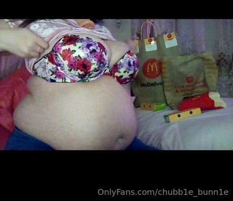 chubb1e bunn1e セクシーモデル 写真