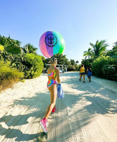 Jojo Siwa ポルノスター 写真