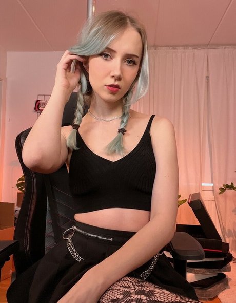 妊娠中のティーンオンリーファン xxx 写真