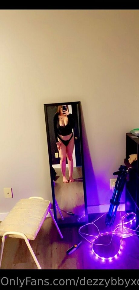 dezzybbyxoxo 無料女優 画像