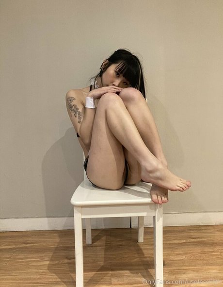 uselesslilith xxx女優 ギャラリー