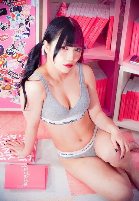 BBWオンリーファン アートxxx ギャラリー