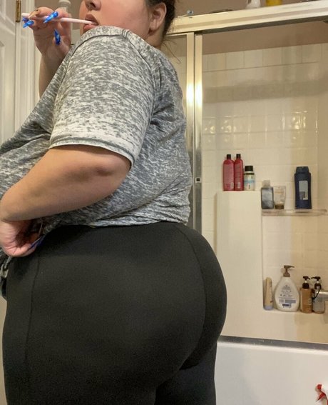 fatbae ポルノ女優 写真