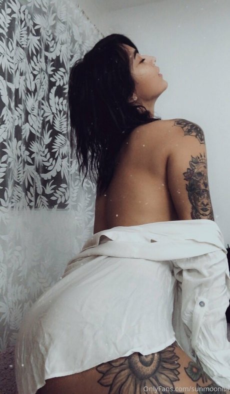 sunmoonlia エロティックなスター 画像