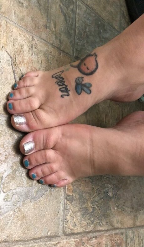 パンツ オンリーファンズ ホット 写真