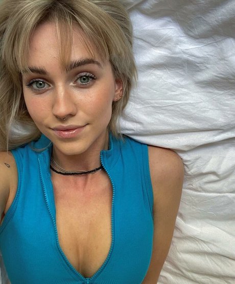 Mydirtyhobby ヌードのポルノスター 写真