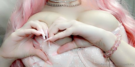 aprettypetkitty 美しい女優 画像