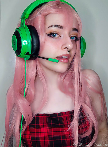 kaaaaze ヌード女優 画像