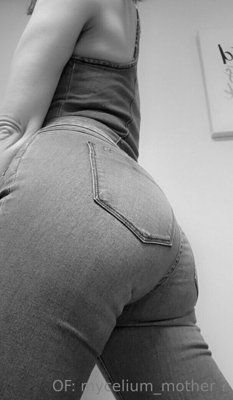 裸のシャワー オンリーファンズ 美しいxxx 写真