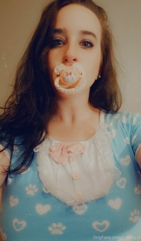 巨乳クーガーオンリーファンズ 美しいポルノ 画像