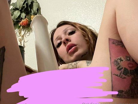 autumnmoore エロティックなモデル ギャラリー