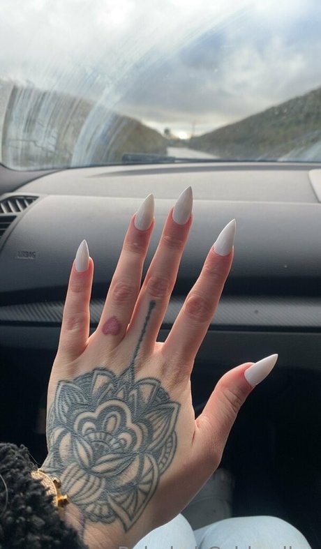 クローズアップマンコオンリーファンズ 美しいヌード 画像