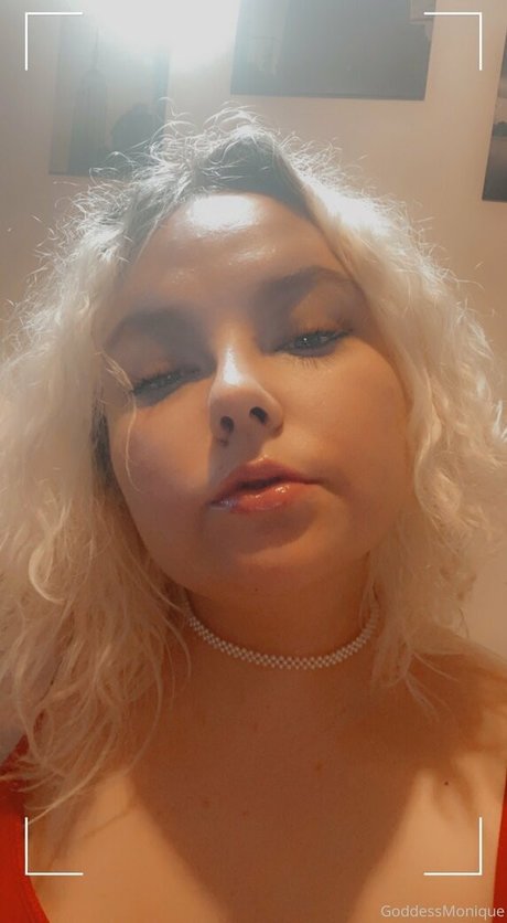 moniiquexxx かわいいポルノスター 画像