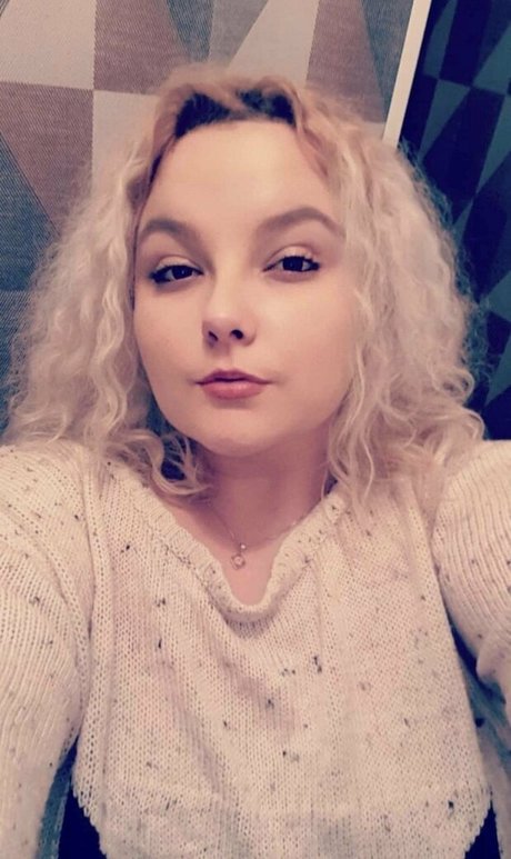 moniiquexxx エロティックなスター 写真