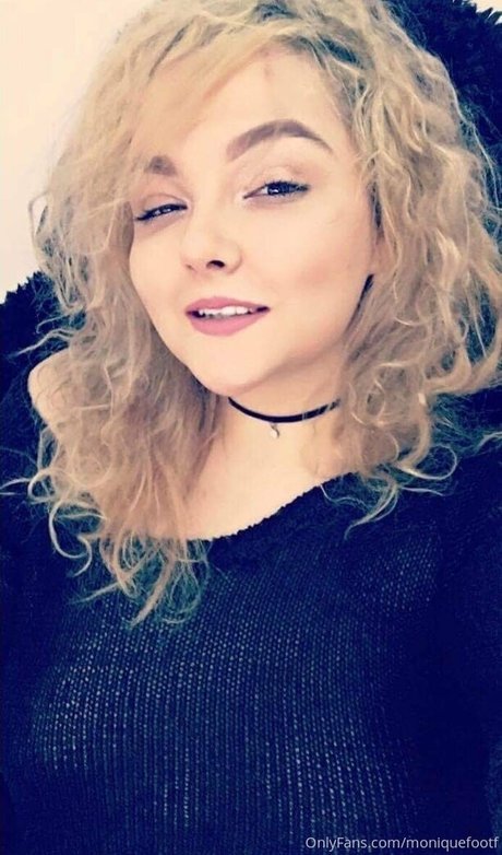 moniiquexxx ポルノスター 写真