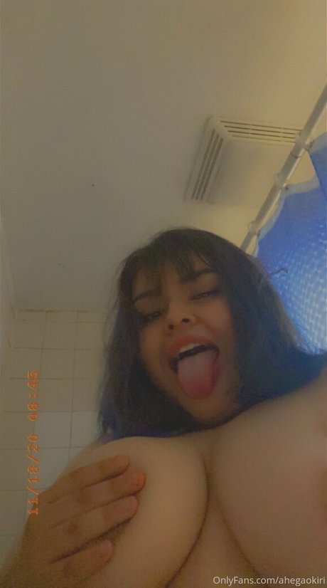 おっぱいオンリーファンズ 美しい 写真