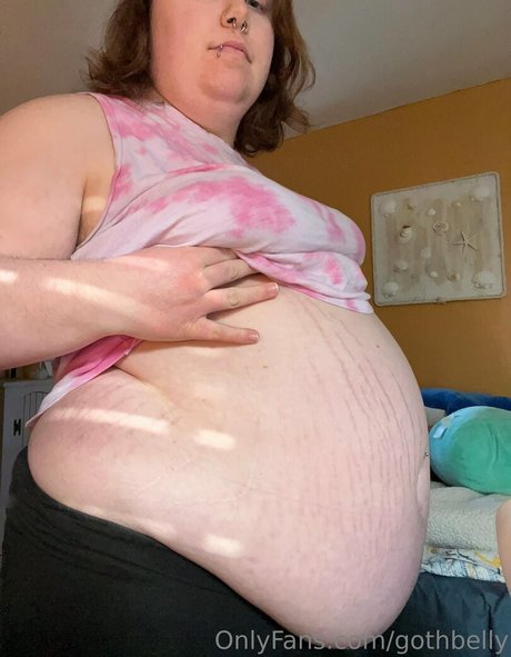 gothbelly 高品質女優 写真