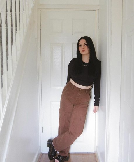 Emma Blackery top profile image