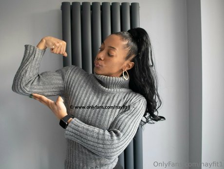 アジアンゴス オンリーファンズ ポルノ 写真