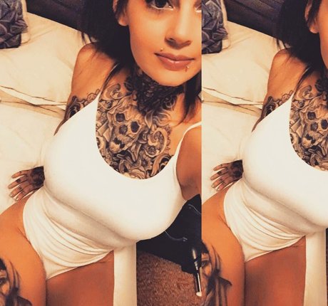 最もホットな妻オンリーファンズ 無料xxx ギャラリー